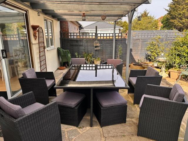 Вилла 4 Bed House In Daneby Road,Se6 Catford Экстерьер фото