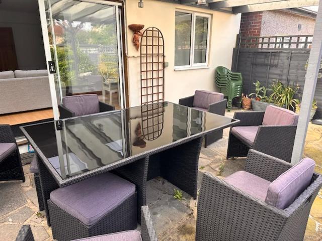 Вилла 4 Bed House In Daneby Road,Se6 Catford Экстерьер фото