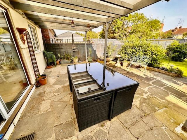 Вилла 4 Bed House In Daneby Road,Se6 Catford Экстерьер фото